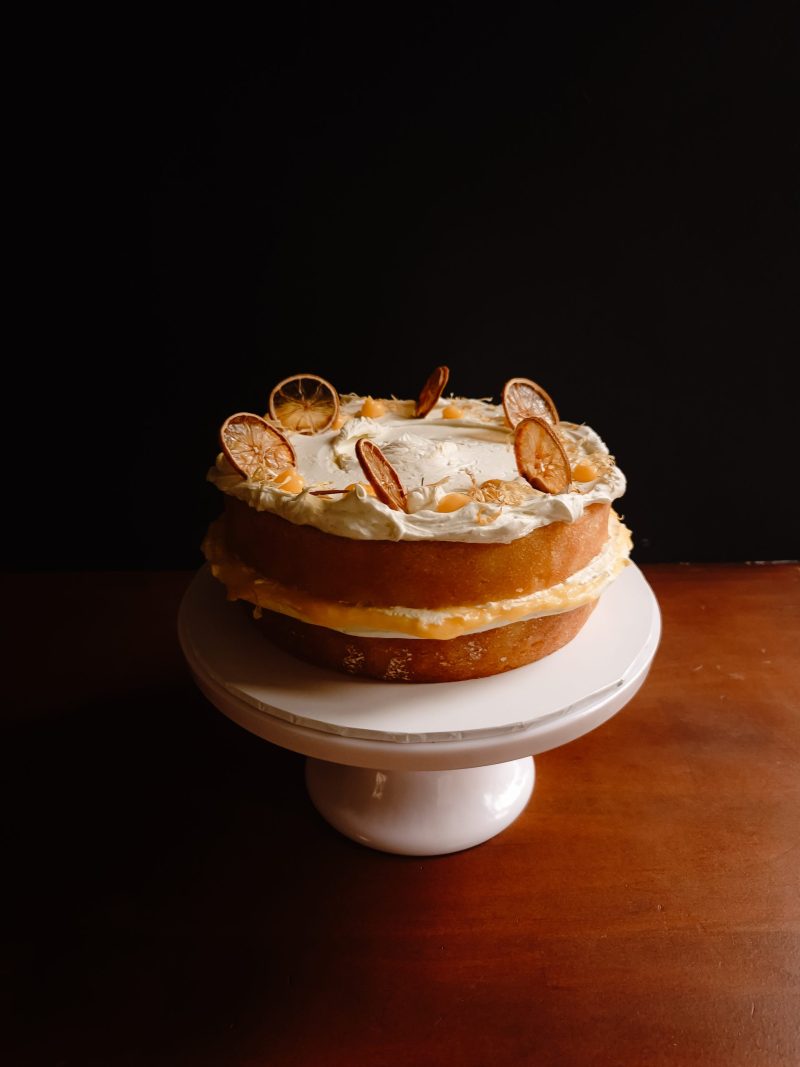 Elderflower Lemon and Champagne Cake